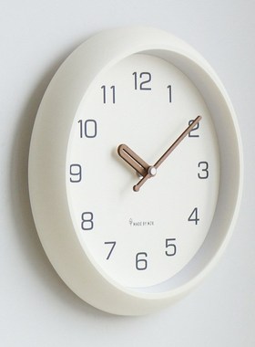 免打孔钟表挂钟客厅现代简约奶油风餐桌卧室挂墙静音时钟2.024新
