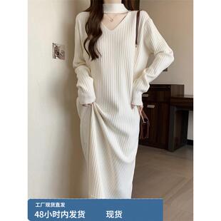 半高领长款打底毛衣裙秋冬大码胖mm巨显瘦设计感挂脖针织连衣裙女