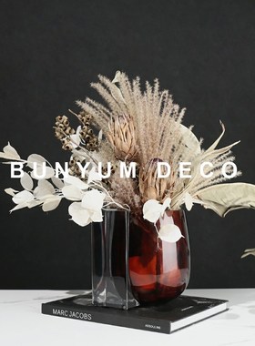本与现代透明树脂花瓶装饰品样板房间创意轻奢渲染插X花器桌面摆