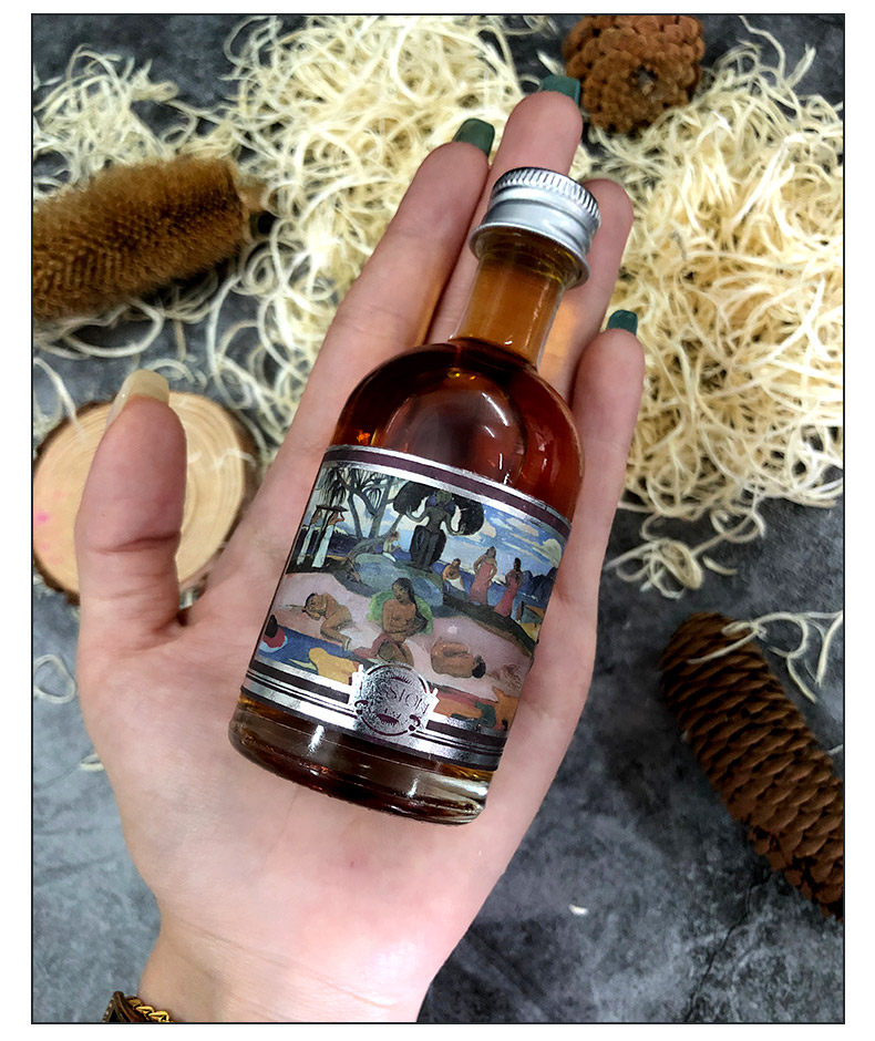 特调小瓶洋酒便利店调酒mini可乐桶白兰地50mL迷你艺术酒版摆设