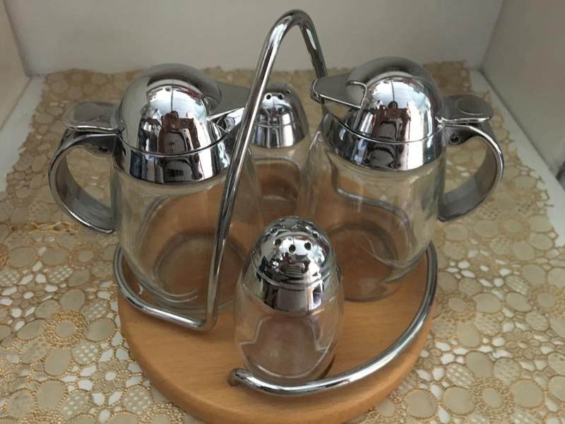 利快德国进口玻璃调味组调味瓶调味架调味罐4件套榉木座*