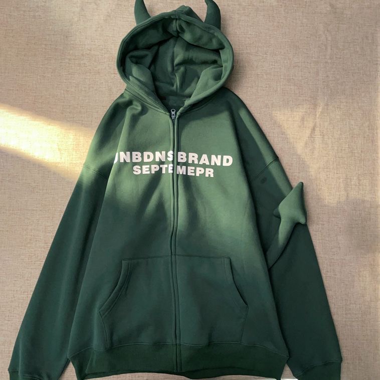 美拉德穿搭恶魔角连帽开衫外套女潮秋冬新款宽松慵懒风设计感卫衣