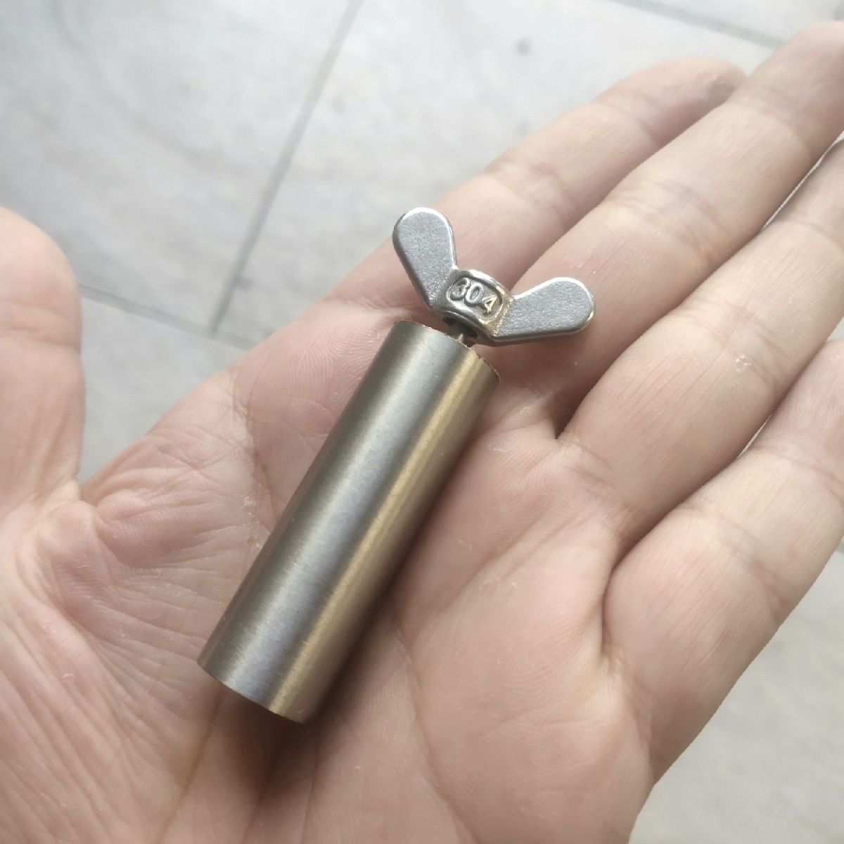 手摇手拧自发电全金属LED迷你强光照明EDC电筒黑科技便携户外宿舍
