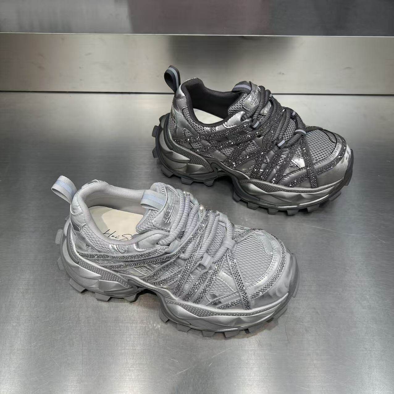 厚底轻便防滑老爹鞋女2026新款春款女款鞋子女爆款软底不累脚百搭