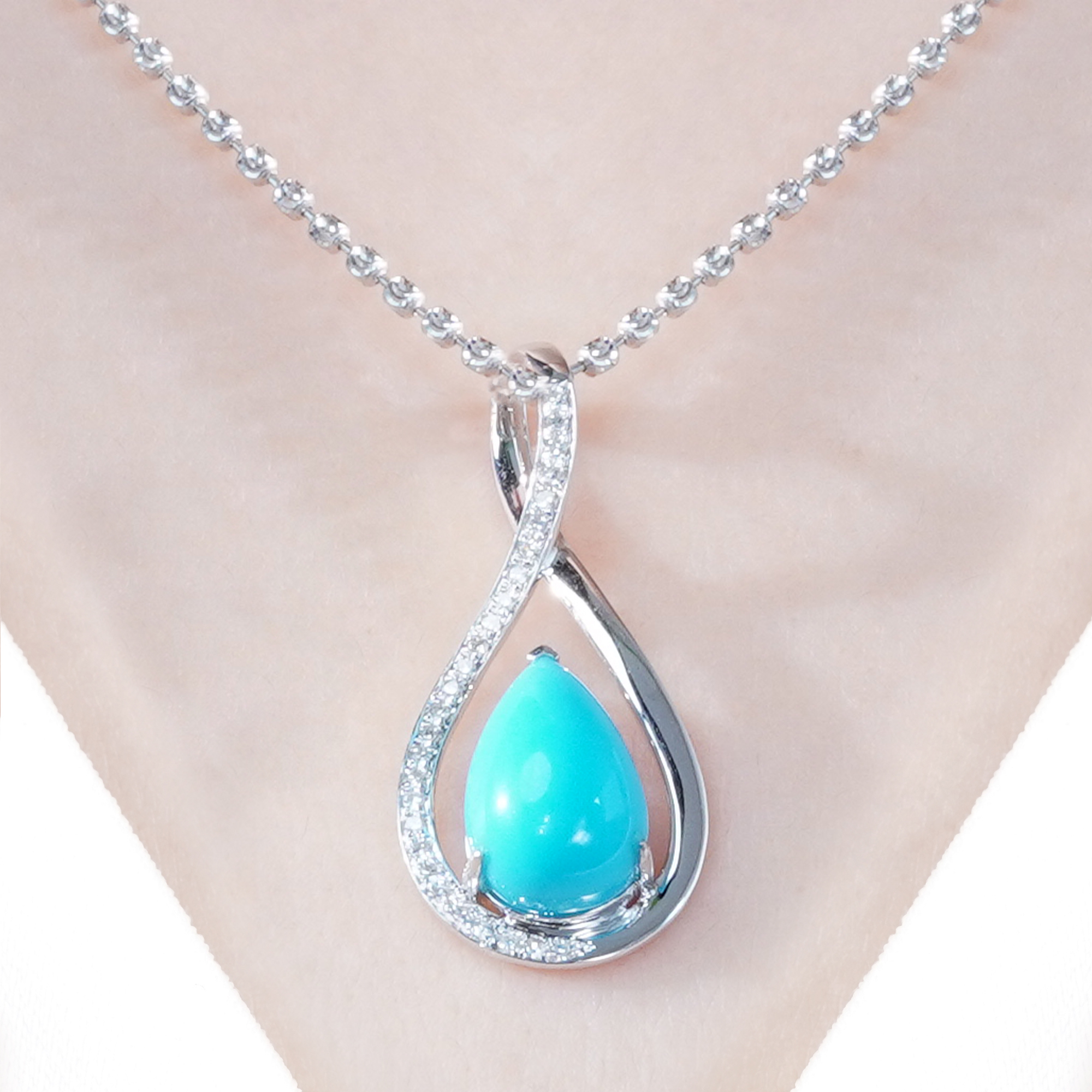 18k白水滴形美松吊坠高瓷高蓝