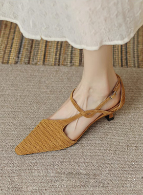真皮细跟包头凉鞋女2023v年夏季新款尖头复古黄色一字式扣带高跟