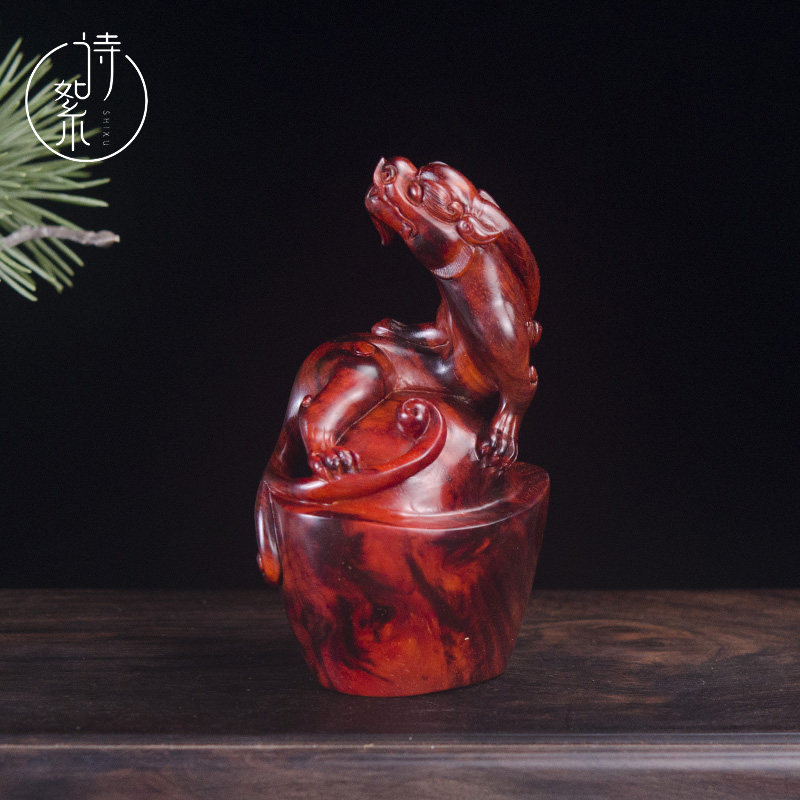印度小叶紫檀招财螭龙手把件