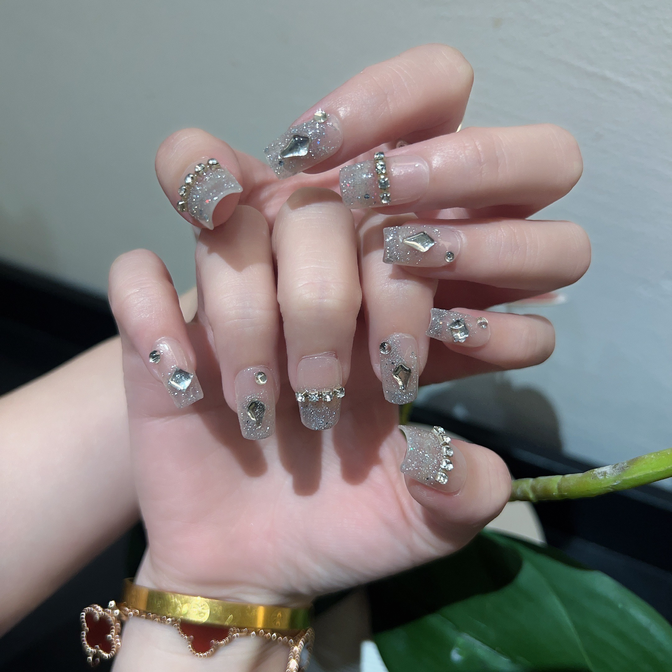 100%纯手工穿戴甲链条钻石假指甲贴片爆闪气质显白可拆卸重复80