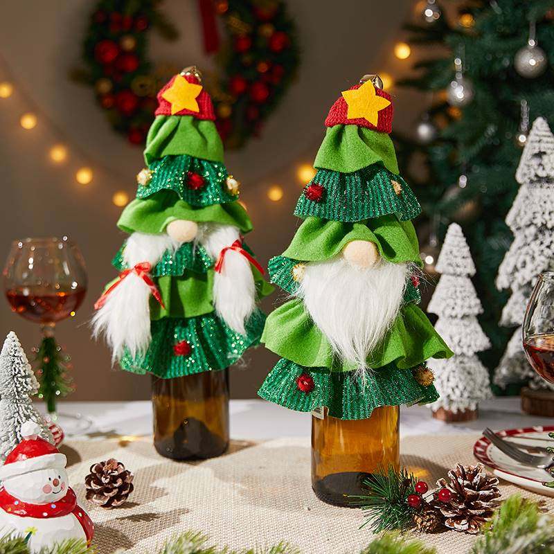 圣诞节酒店餐厅氛围布置圣诞装饰酒瓶套卡通圣诞老人树红酒香槟套