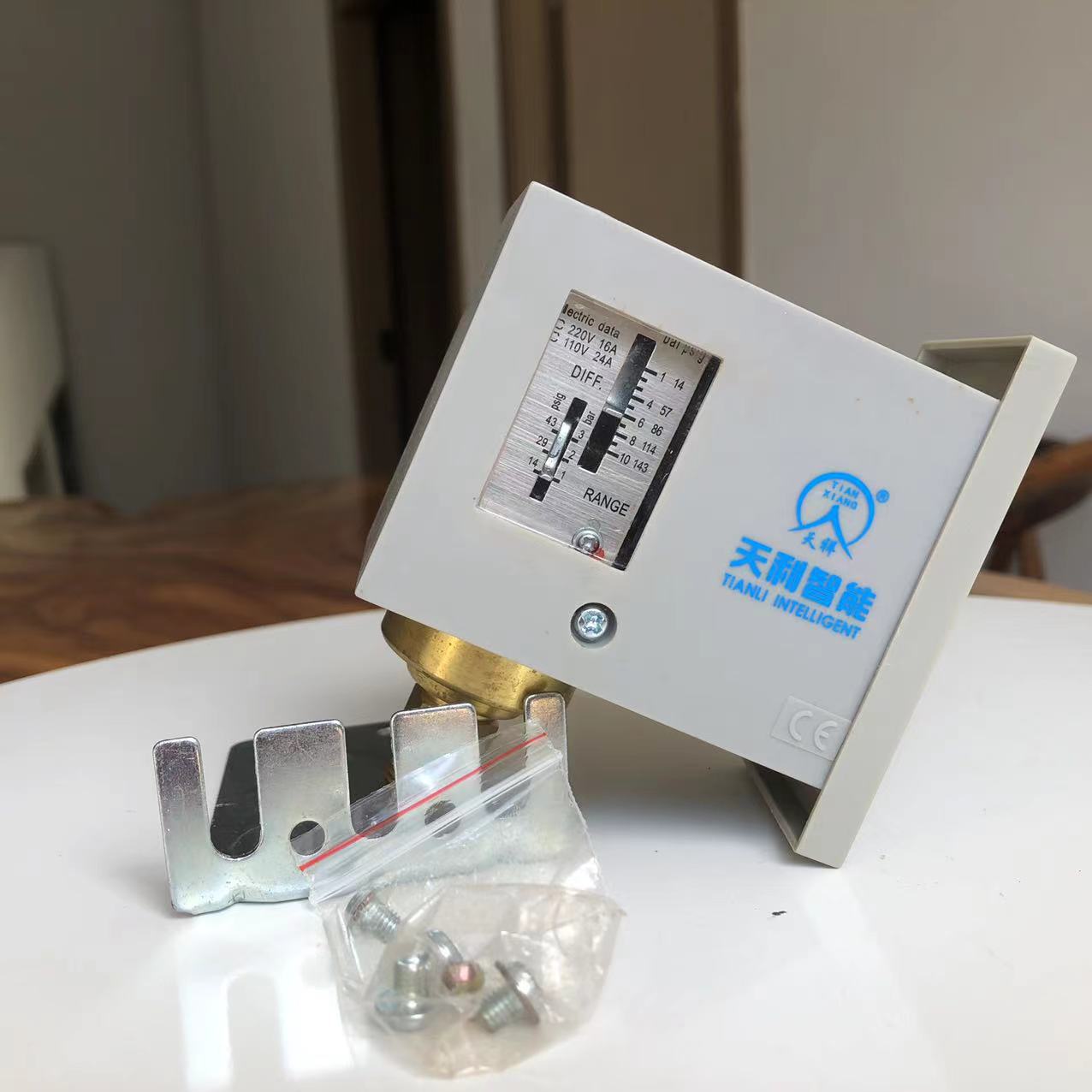 压力开关控制器气动空压机继电器LP3LP6 LP10 LP20LPC30D公斤