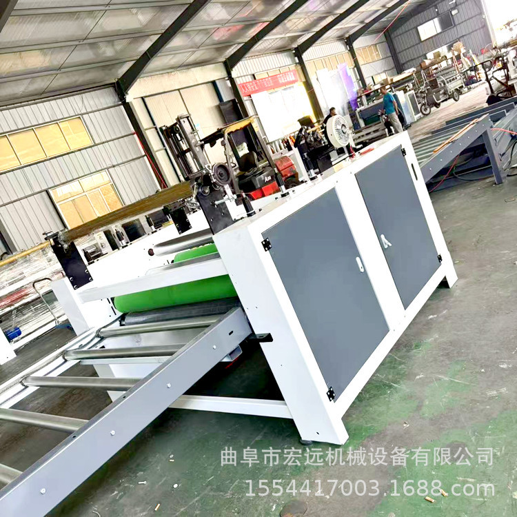 环保型碳晶板木饰面热胶膜贴面机PET水波纹高光金属膜平贴机