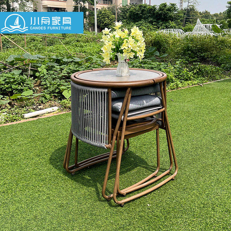 小户型阳台藤编茶桌椅三件套