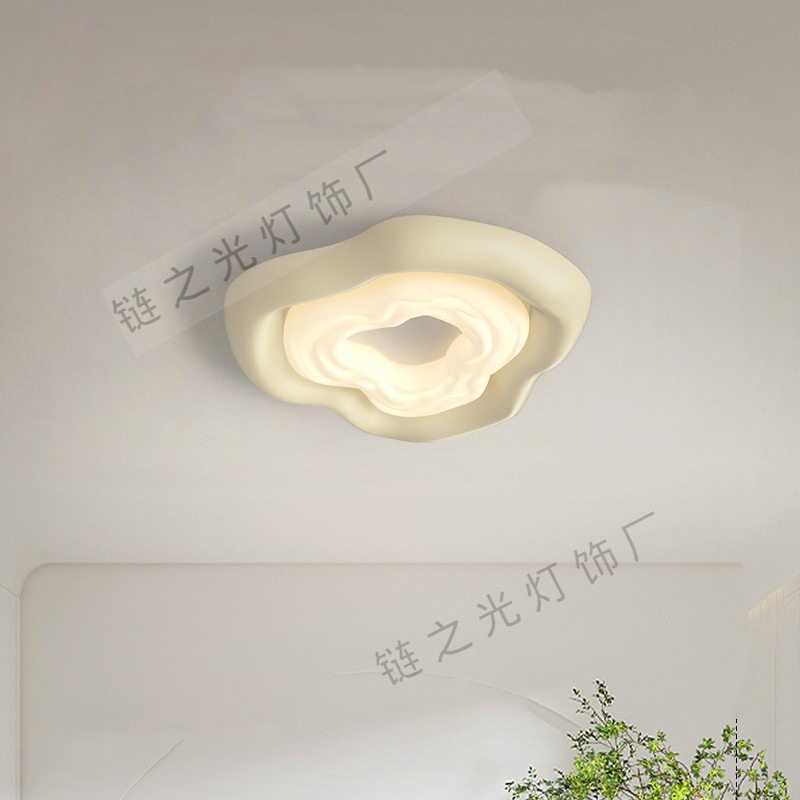 北欧网红奶油风led吸顶灯创意个性儿童房灯卧室灯温馨浪漫房间灯