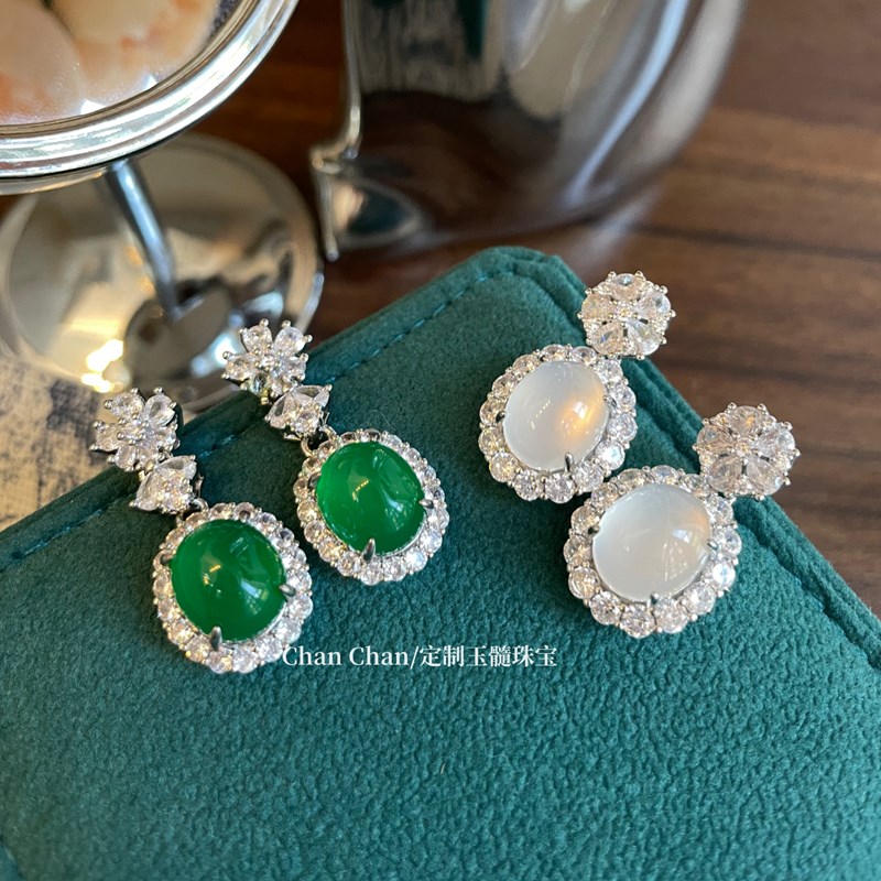 真绿玉髓新中式饰品耳环女国风2025新款辣绿色大蛋面镶嵌满钻耳坠