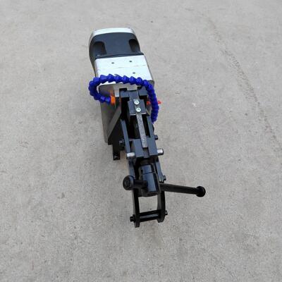 XQZ-32轨道钻新款无火花煤矿用气动钢轨钻孔机水冷空心钻打孔钻眼