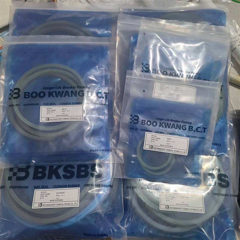 挖机破碎锤油封68/100/r140/165/175炮头活塞密封0型圈修理包配件