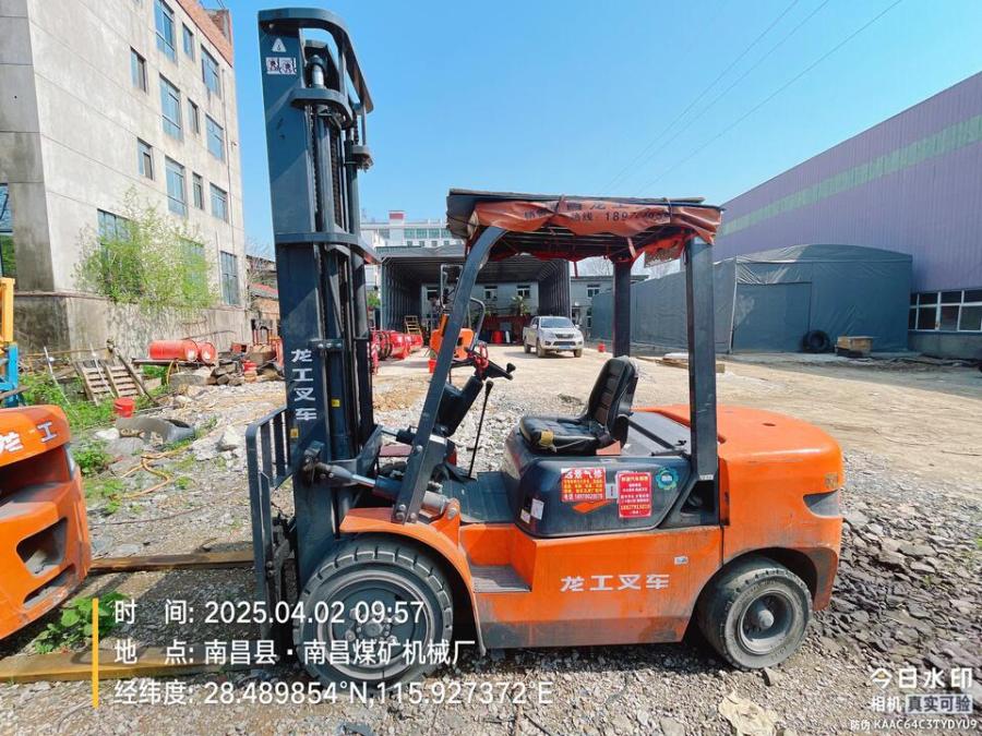 8月12日南昌88龙工CPC平衡重式叉车0D8113067P4141651网络拍卖公告