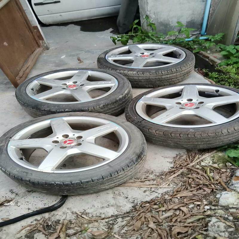 议价奔驰19寸AMG一套4个轮毂带胎 245/35R19 前