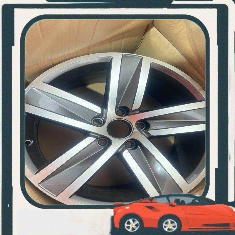 议价大众CC轮毂17寸，原厂拆车件，只有一个，没失圆没变形没