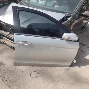 议价五菱宏光S右前门，右后门，机盖，叶子板，原版原漆，银色，