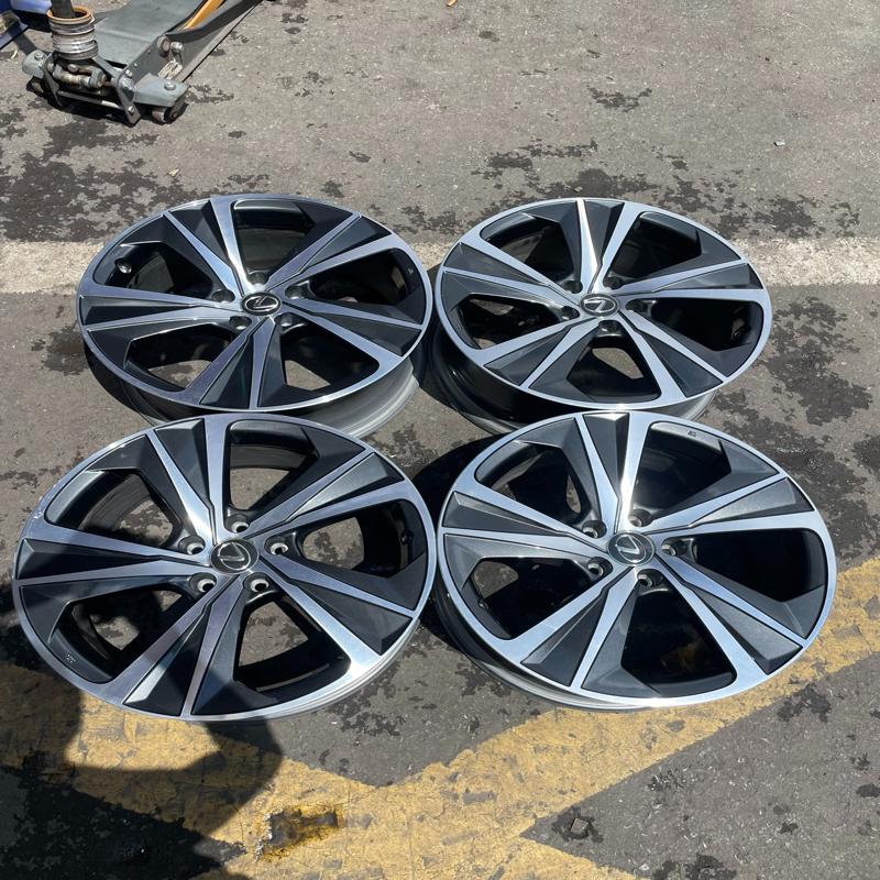 议价雷克萨斯rx350原装拆车件19寸一套，轮毂成色如图，无