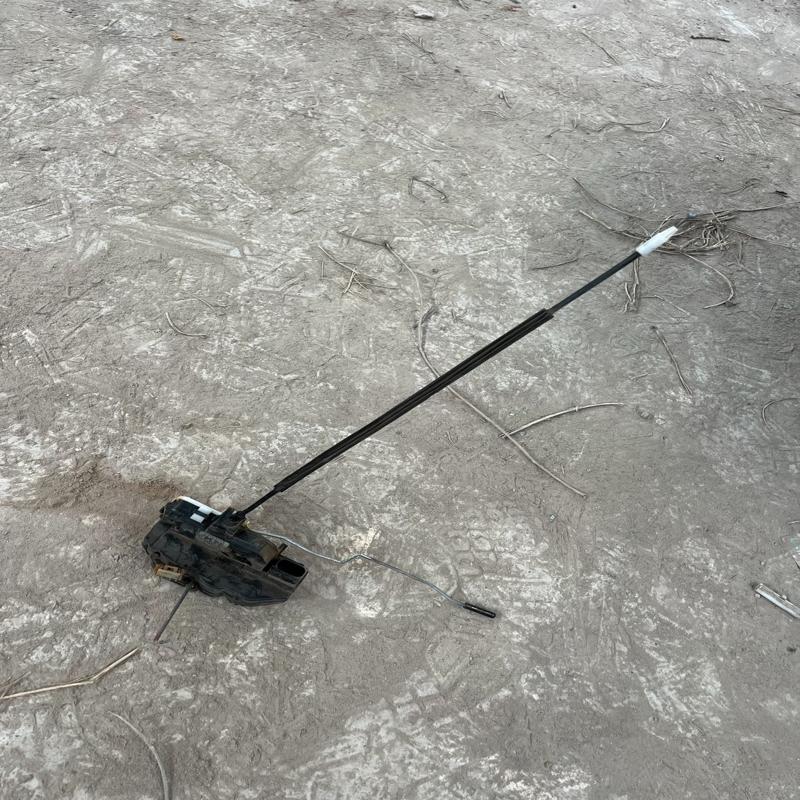 议价别克君威左前门锁块标价就是卖价运费到付砍价拉黑