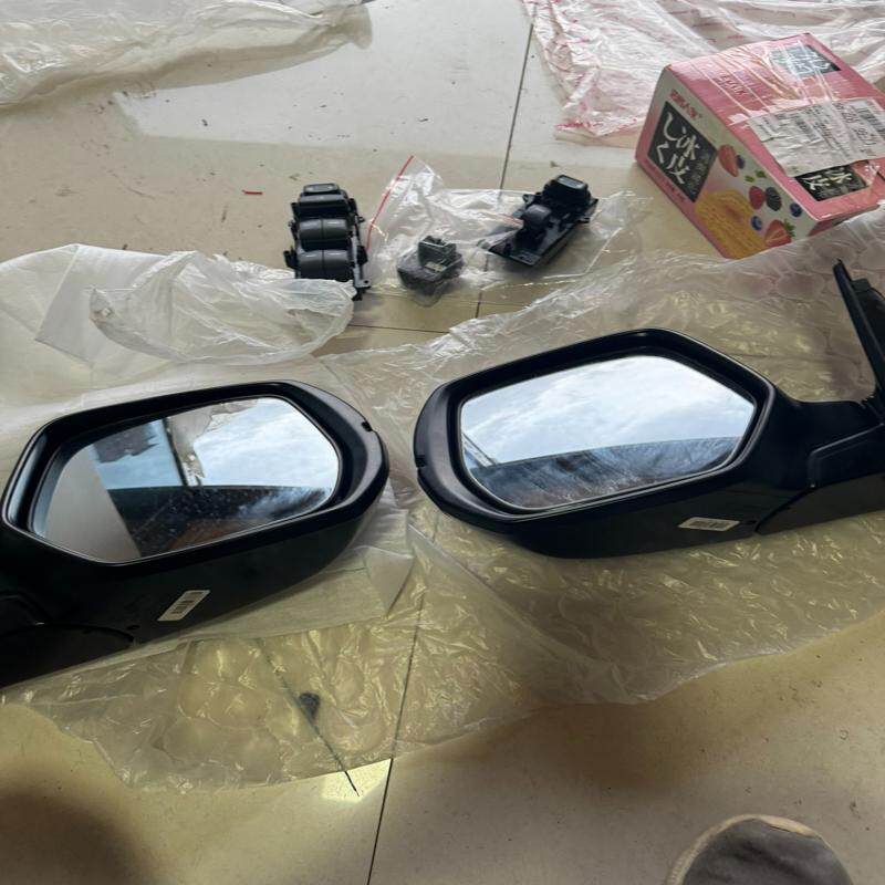 议价crv浩影5线倒车镜，车友升级高配拆下，纯正原厂配件，一