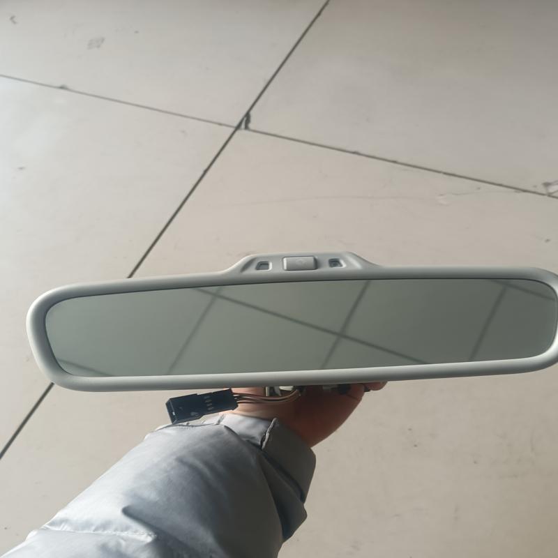 议价奥迪A8LD4 室内镜灰色 9成新