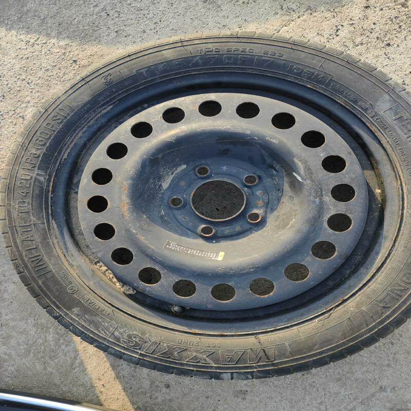 议价别克GL8备胎拆车