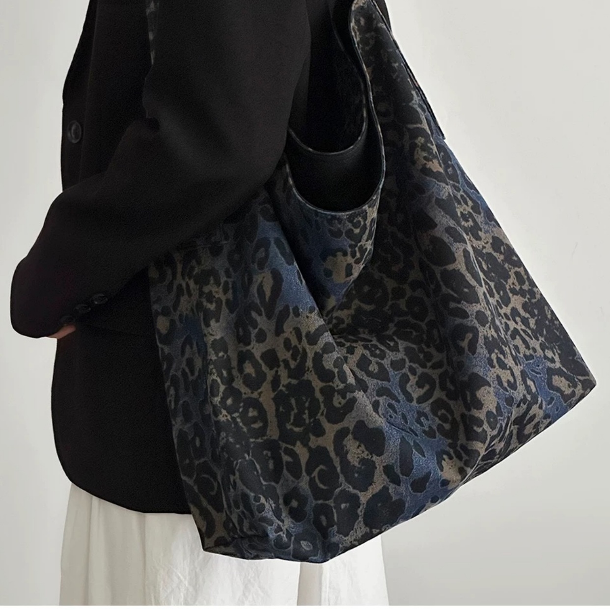 秋冬新款豹纹托特包大容量牛仔布