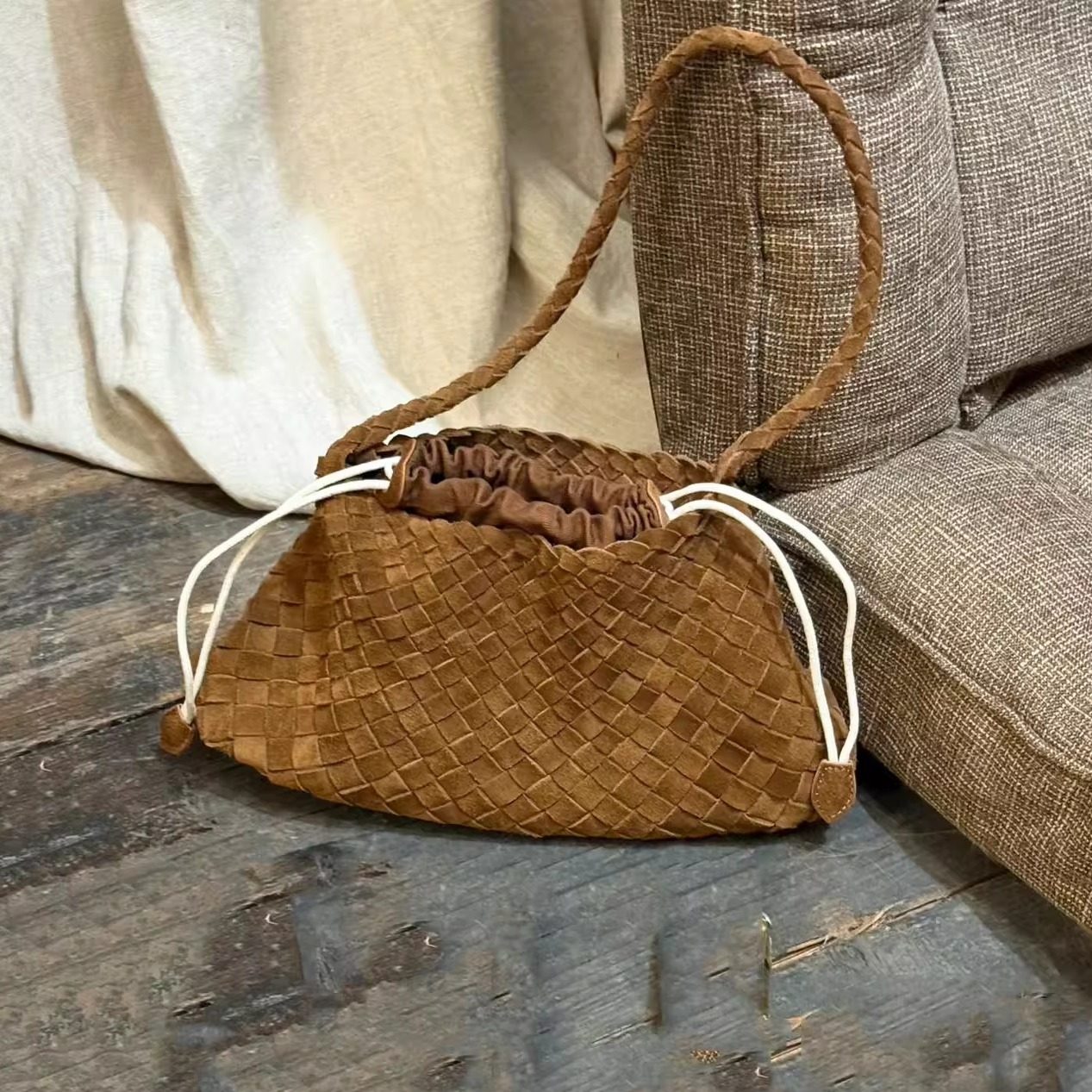 复古法式磨砂麂皮绒手工编织腋下包百搭小众帆船包休闲单肩手提包,箱包皮具/热销女包/男包,腋下包,淘宝优惠券,粉丝福利购,淘宝优惠卷