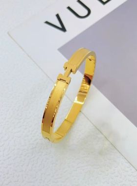 欧美钛钢18金H字母光面磨砂手镯时尚轻奢小众情侣手环镯子设计感