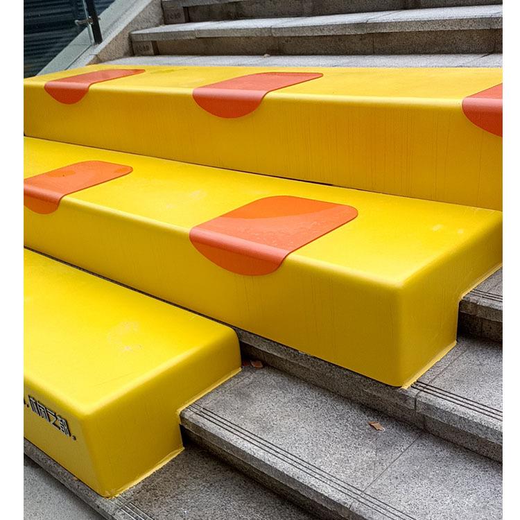 玻璃钢坐凳高新区政务服务中心门口座椅坐凳玻璃钢黄色长条坐凳