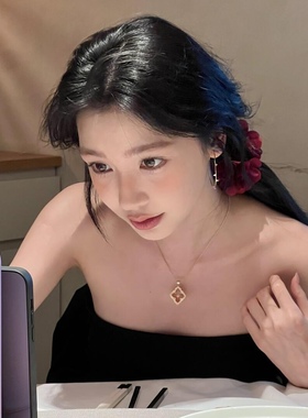 易梦玲同款复古港风超大红色花朵香蕉夹女高级感后脑勺一字夹