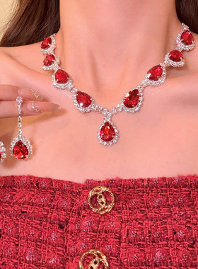 都市情调红色水滴锆石项链