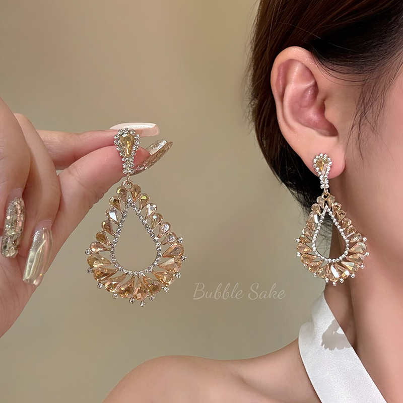 千金party闪锆镂空水滴耳环