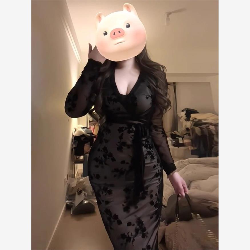 丰跨裙纯欲辣妹高级感碎花V领长连衣裙