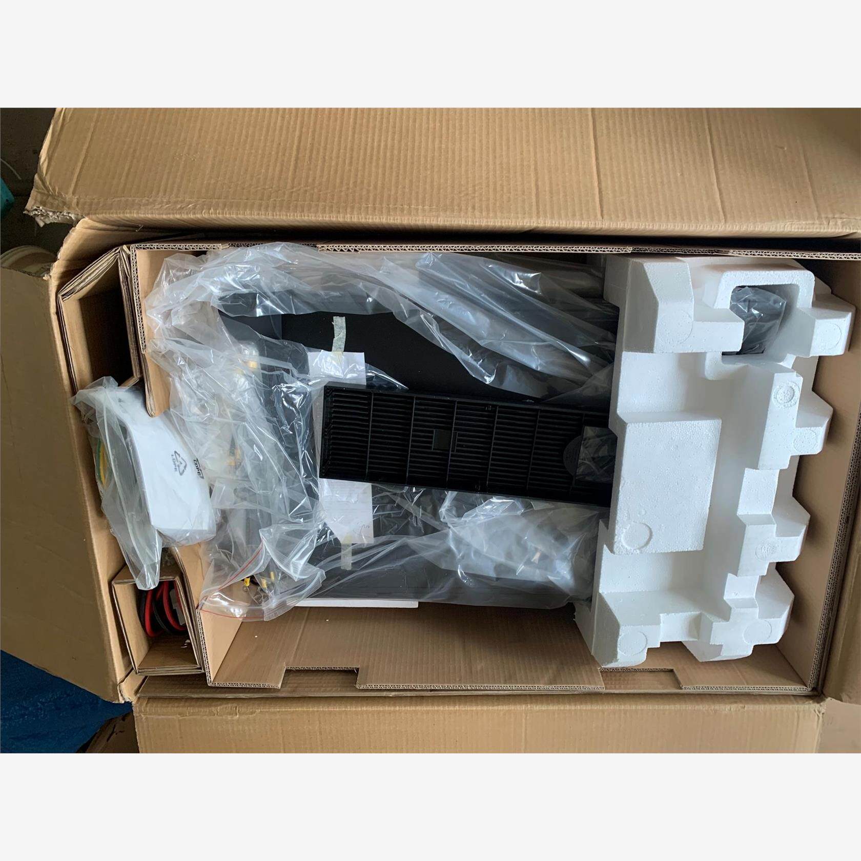 APC SURT5000UXICH全新主机,不含电池,原装议价