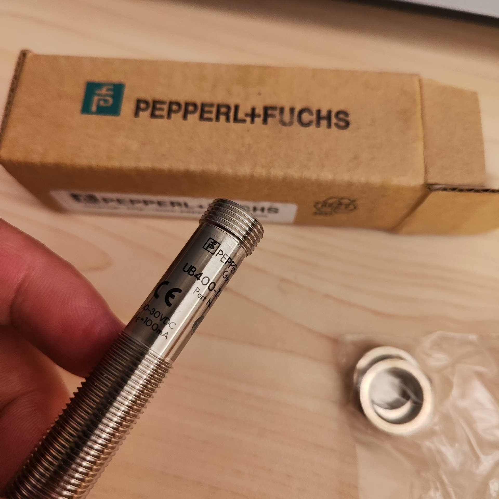 倍加福UB400-12GM-E5-V1