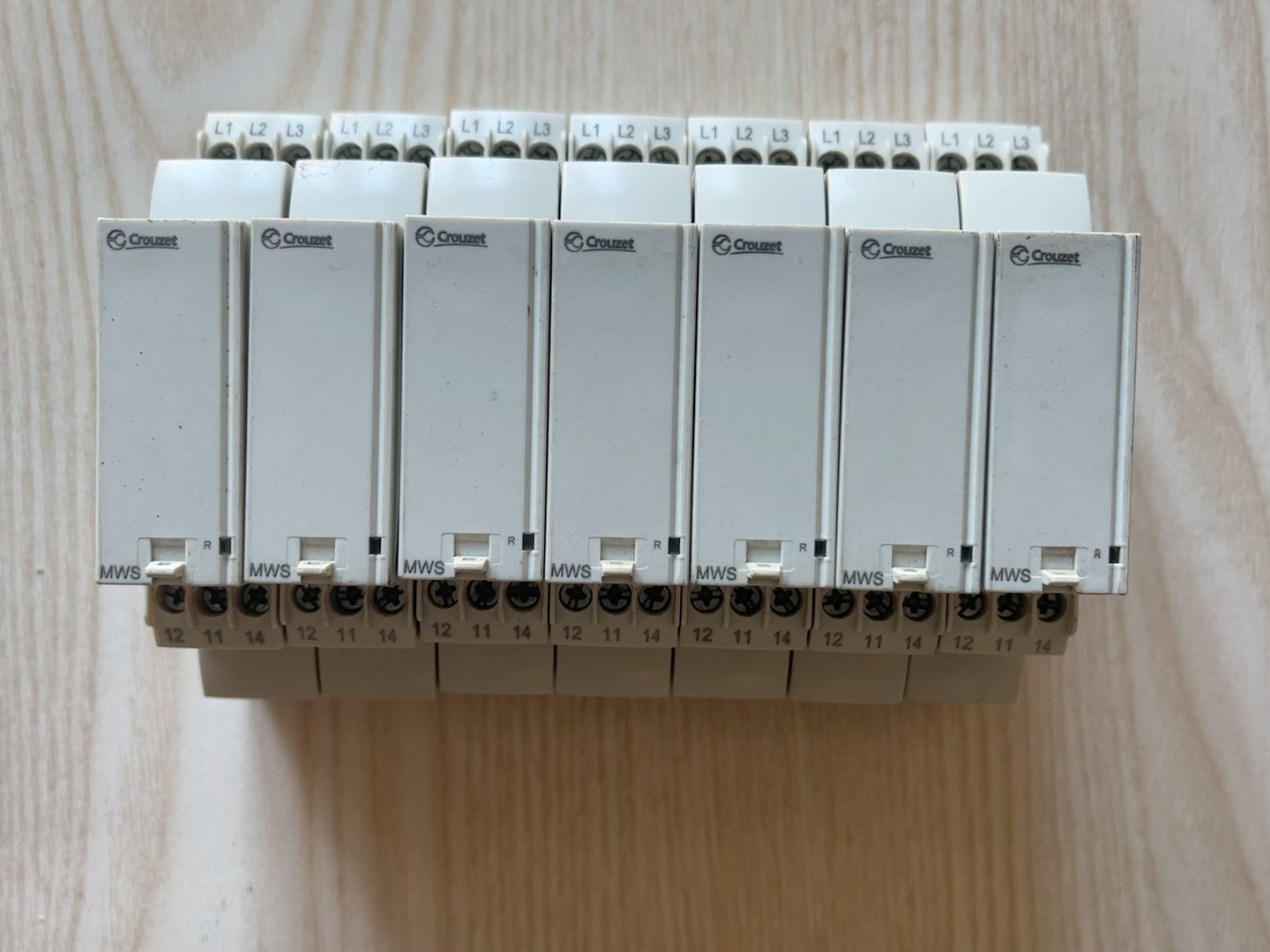 高诺斯Crouzet继电器，印度尼西亚进口，MWS 8487