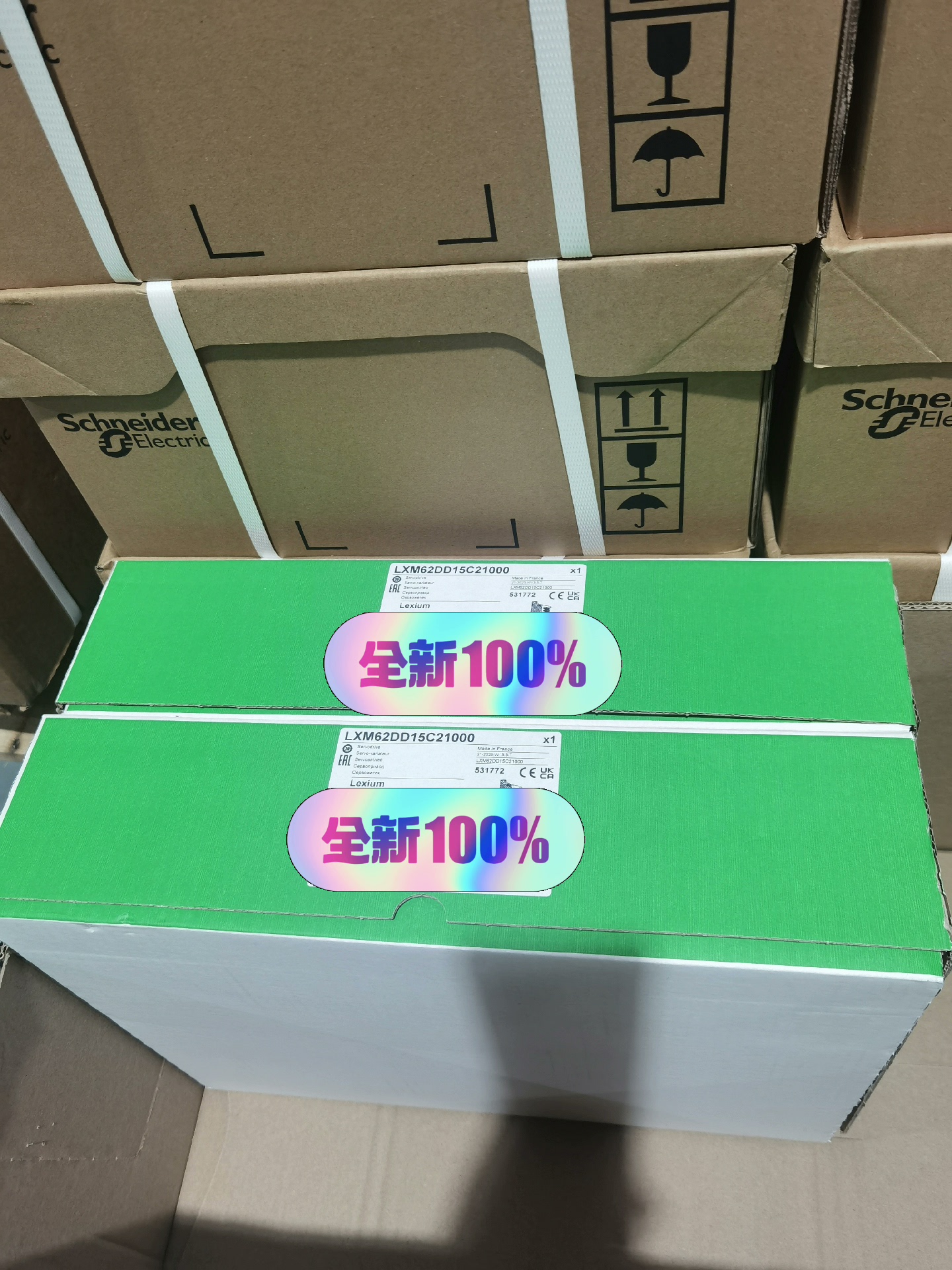 施耐德伺服驱动器 LXM62DD15C21000 全新原装正