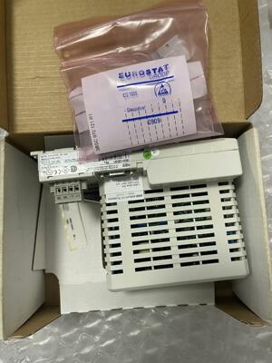 型号CI830，ABB模块，功能完好，成色全新。