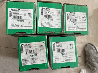 施耐德断路器LV429765 数量2个 LV429764数量
