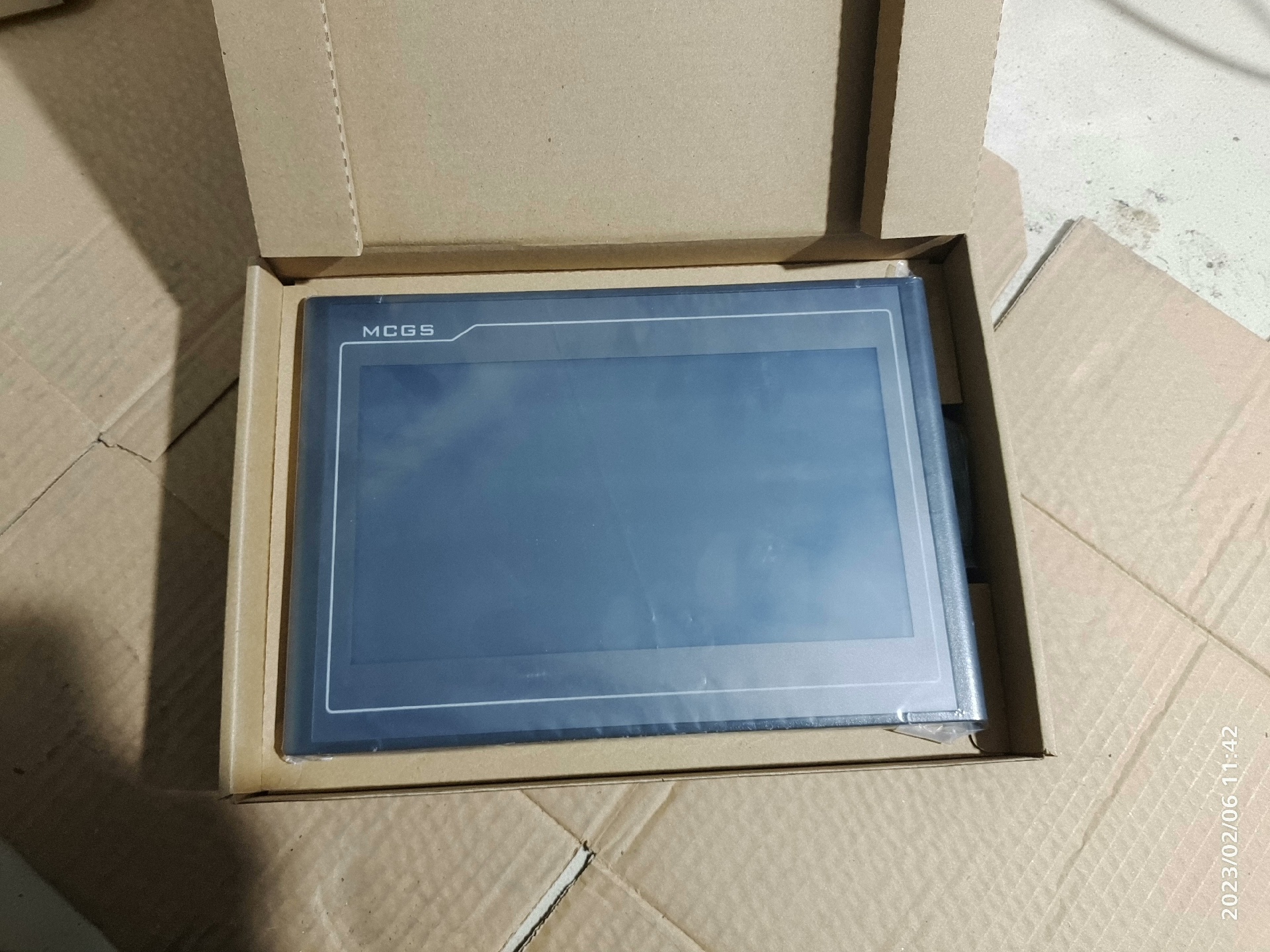 TPC1021Nt昆仑通态触摸屏  全新未开封低价出售,