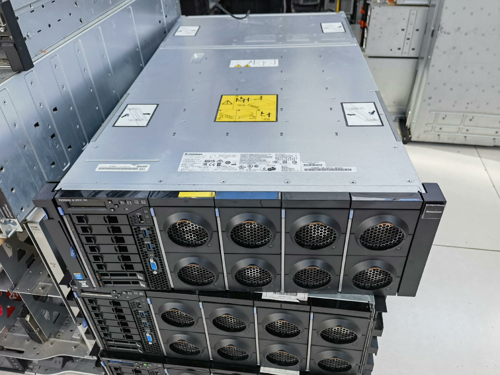 IBM 3850x6 整机 4个cpu 4809v3/8g