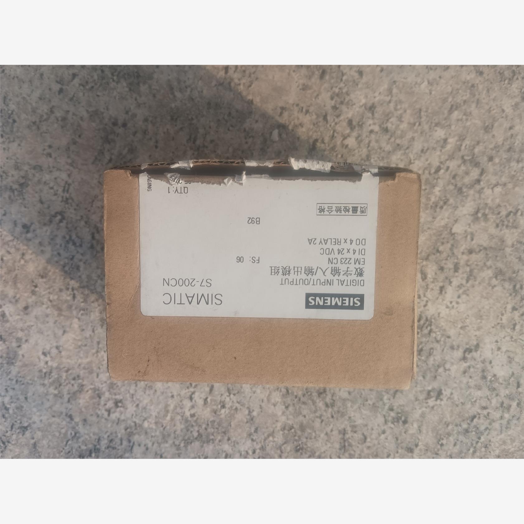 全新原装西门子模块EM223cn  6es7 223-1HF议价