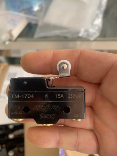 原装天得微动开关 tm1704 识货的来160个打包优惠议价