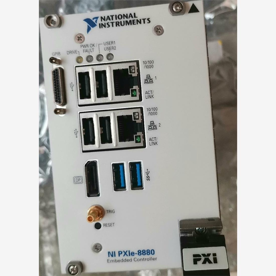 NI PXIE-8880控制器，现货出售，功能包好议价