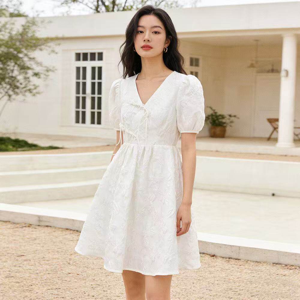 FN2026夏季法式绝美V领碎花连衣裙女气质收腰长裙茶歇裙