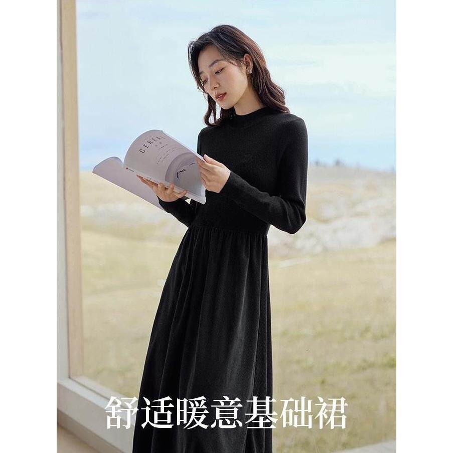 折扣灯芯绒针织打底连衣裙女2025冬季新款长袖垂坠感拼接长裙子